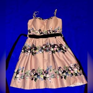 Rinascimentio Floral Pleated Dress Made in Italy Size Medium